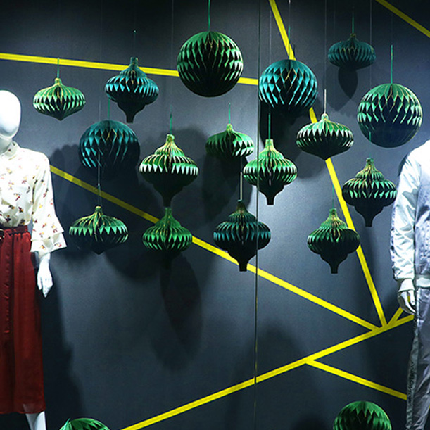 Paper Ornaments-Green 1101-004.jpg